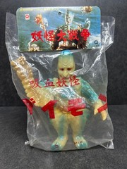 M1GO 1997 Daimon Glow in the dark Sofubi 8.8″ Soft Vinyl Figure w/ Header & Bag