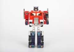 TRANSFORM G1 Reissue Optimus prime Brand New Free Shipping