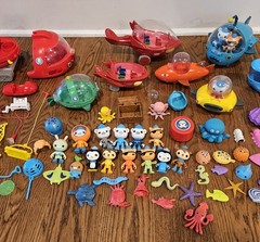 Huge Fisher-Price Octonauts Toy Lot Gups Submarines Figures Creatures…