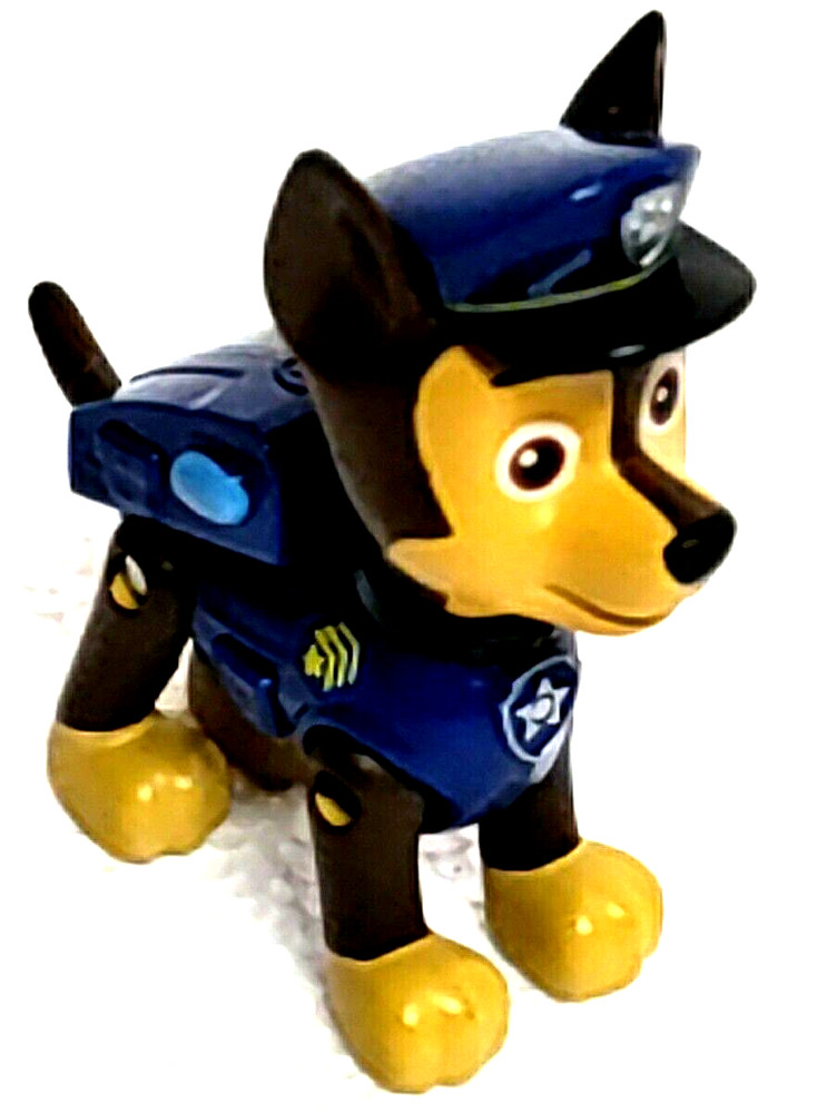 Paw Patrol Chase 2.5″ Press Satchel Button for Legs to Move in Cartoonish Run
