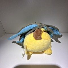 Pokemon Center – Mega Charizard X Cape Pikachu Poke Plush 2014