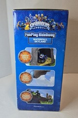 PowerA Skylanders FunPlay HideAway Figure Waterfall Skyland Display&Playset *NEW