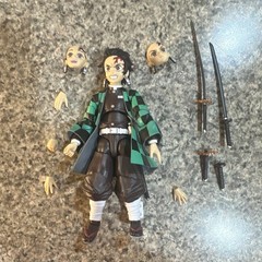 Demon Slayer: Kimetsu no Yaiba Tanjiro Action Figure Sword Extra Hands/Head