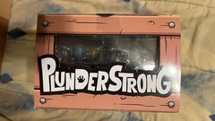 Plunderstrong Blacjak, Muscle Crate Black, Boom Crate Plunderlings Lone Coconut