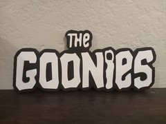 Retro Goonies 1980s Movie Vintage style logo magnet sign display