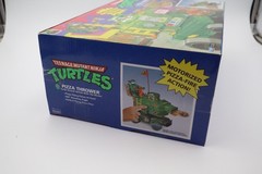 Teenage Mutant Ninja Turtles Pizza Thrower Motorized Pizza-Fire Action NEW
