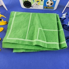 2005 Kaskey Kids Soccer Guys Blue & Yellow with Goals Field Players See Desc.