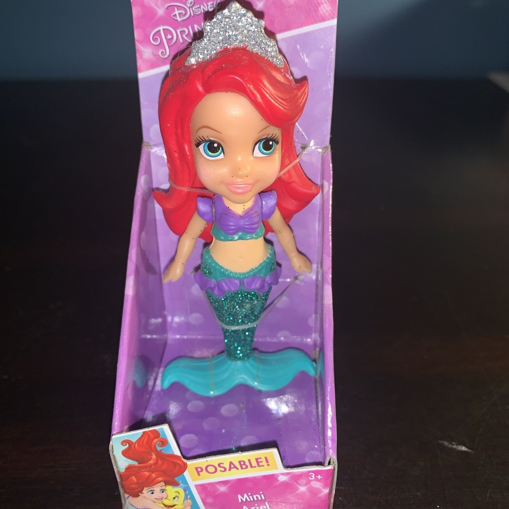 Disney Princess Mini Toddler ARIEL 3″ figure glitter Mermaid tail & Tiara