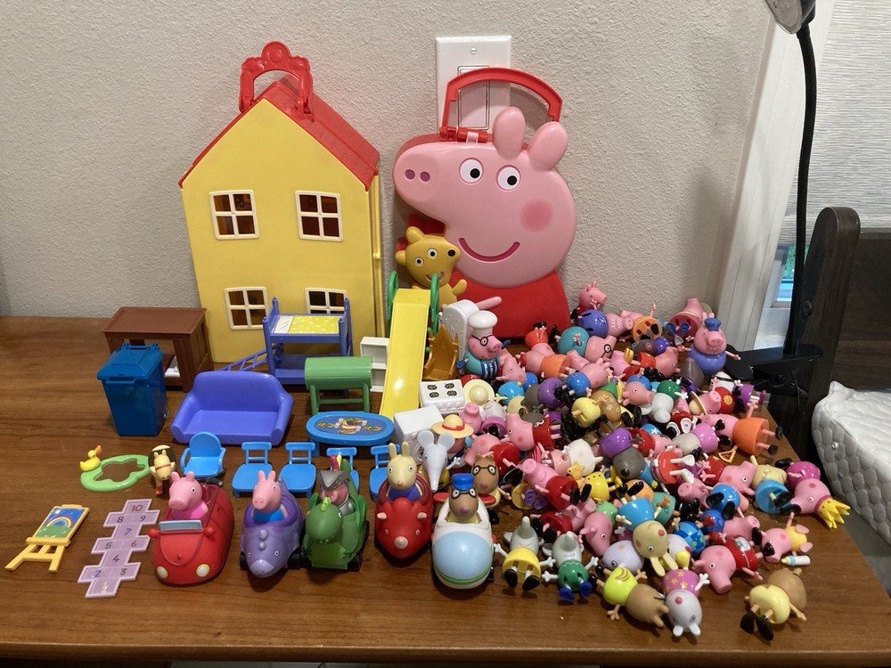 2003 Peppa Pig Figure Lot House Carry Case 75+ Figures 5 Cars Furniture Bundle