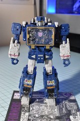 Transformers Legacy Soundwave Figure Siege COMPLETE
