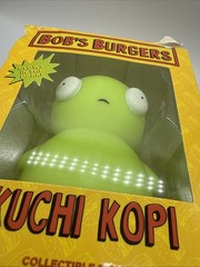 Bob’s Burgers Kuchi Kopi Glow In The Dark Figure Yellow Box *damaged Box