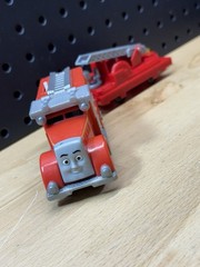 Thomas & Friends Trackmaster Motorized Train Flynn Engine 2011 Fire Truck