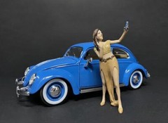 AMERICAN DIORAMA PARTYGOERS V GIRL 1/24 SCALE