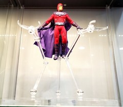 Clear Acrylic Mezco Flight Bases – set of 3