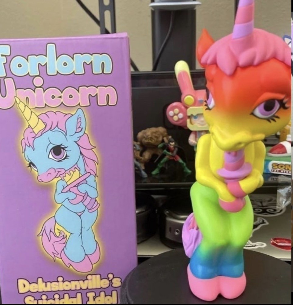 FORLORN UNICORN Rainbow Color DESIGNER VINYL FIGURE RON ENGLISH NEW
