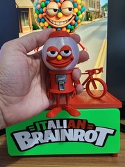 Chicleteira Bicicleteira– Italian Brainrot Toy