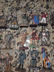 Soldiers Of Italy Lot Of 69 Figures With 2 Binders. Soldatini D’italia