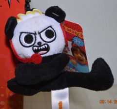 Ryan’s World Combo Panda 4″ Clip On Plush Toy Review Gamer