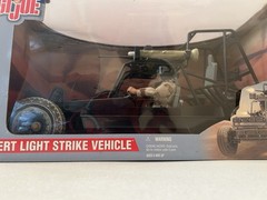 G.I. Joe 1/6 DESERT LIGHT STRIKE VEHICLE & Exclusive Soldier Chenowth Dune Buggy