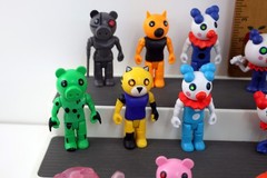 Lot of 18 Roblox Piggy Series 3″- 3.5″ Action Figures
