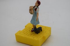 Wizard of Oz DOROTHY & TOTO Movable Toy 1997 Blockbuster Turner Ent