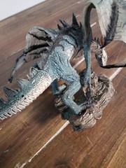 Mcfarlane’s Dragons Quest for the Lost King Komodo Clan Dragon Series 1