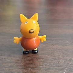 LOT OF 15 PEPPA PIG Figures Various years and condition