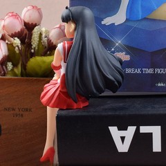 Sitting Sailor Mars Figure 13.5cm Black Hair Red Skirt Statue Birthday Gift