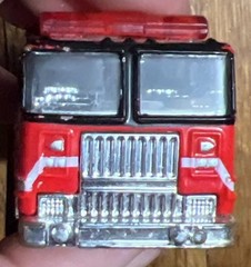 Lot of Four Shing Fat Ltd Fire Trucks Pre-Owned *Read Description*