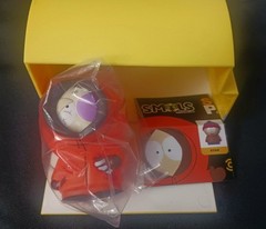 ULTRA RARE Dead Kenny Chase South Park Smols Culturefly 3″ Vinyl Figure W/ Bus