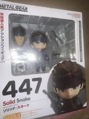 GOOD SMILE COMPANY NENDOROID #447 METAL GEAR SOLID SNAKE FIGURE