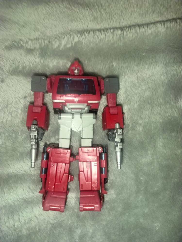 Transformers Studio Series 86 Voyager Ironhide