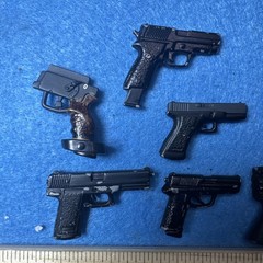 12″ ACTION FIGURE ACCESSORIES – METAL DIECAST PISTOLS AND SUBMACHINE GUN LOT