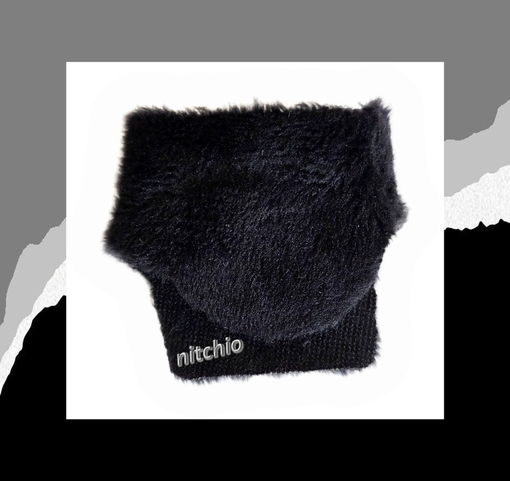 Mezco One:12 Conan The Barbarian War Paint – BLACK FUR LOINCLOTH 1/12 Scale