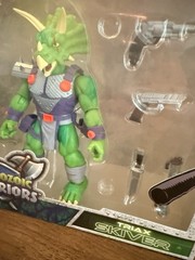 Saurozoic Warriors Triax Skiver action figure Green dinosaur New