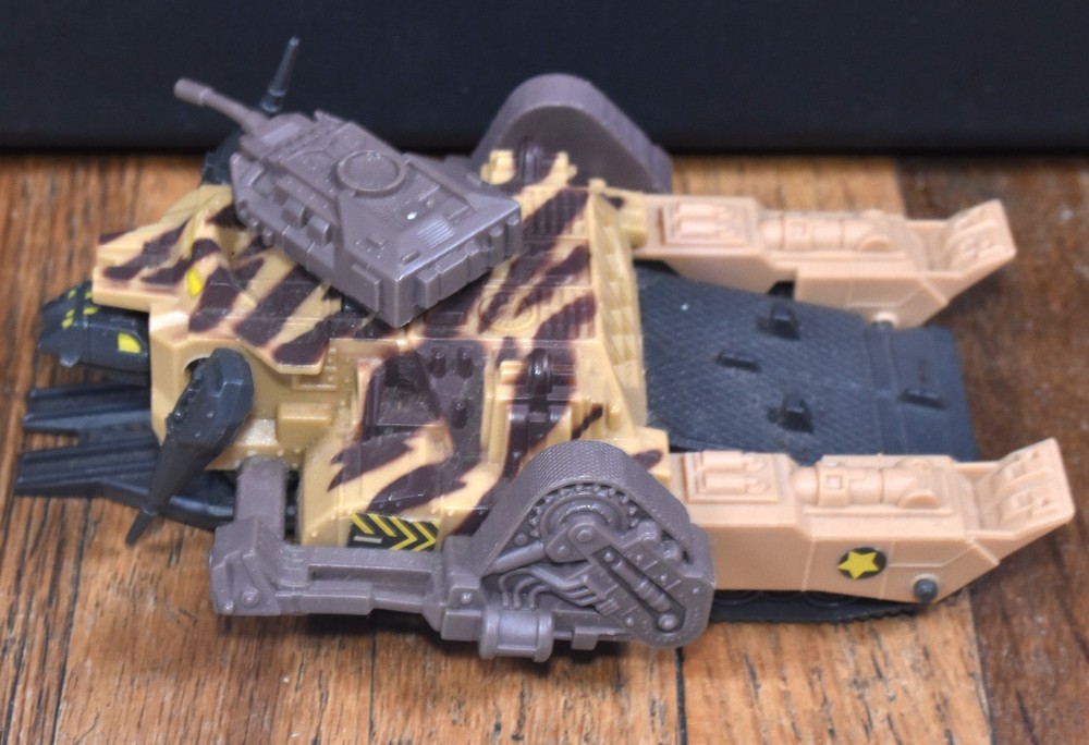 Vintage 1989 Kenner Triax Mega Force V-Rocs Scorpion Vehicle Action Figure