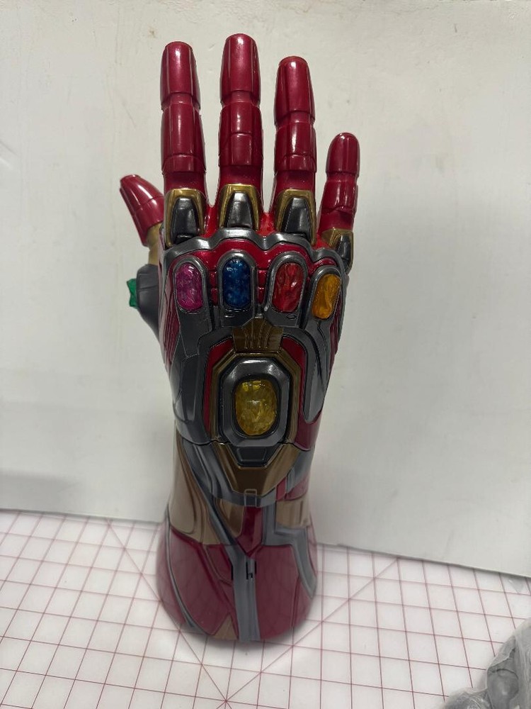 Marvel Legends Avengers Iron Man Nano Gauntlet Electronic Fist with STONES Works
