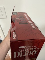 NEW RARE NECA ULTIMATE BLOOD PENNYWISE 7″ Welcome to Derry IT In Hand Look!!