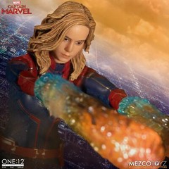 Mezco Toyz Captain Marvel Superhero Comics One:12 Collective Action Figure 76670