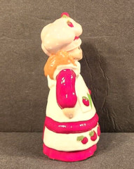 VINTAGE 1980’S STRAWBERRY SHORTCAKE CERAMIC 5 1/2 INCH FIGURINE UNBRANDED RARE