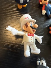 Super Mario Jakks World of Nintendo Figures Lot Yoshi Toad Luigi Bomb Fish Star