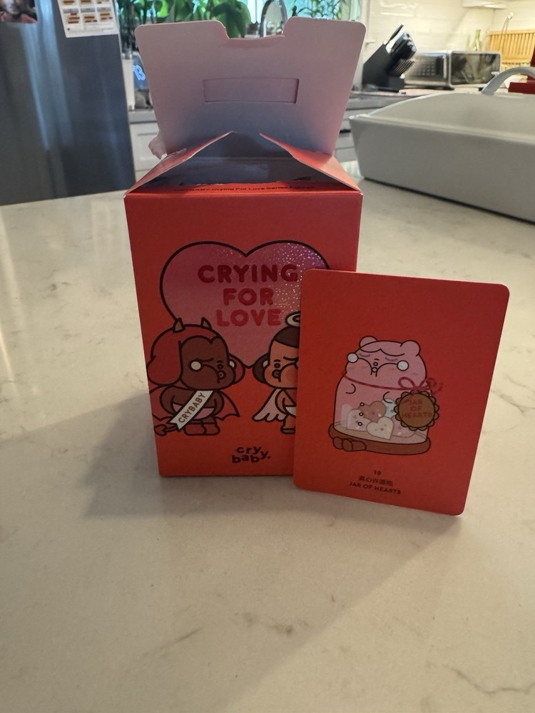 CRYBABY Crying For Love: JAR OF HEARTS Figure – Popmart – confirmed