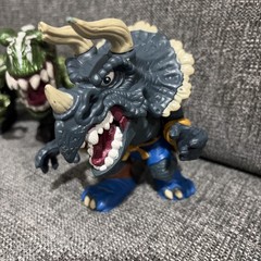 Mattel 1996 T-Bone GREEN T-Rex TRIBAL and SPIKE TRICERATOPS Extreme Dinosaurs