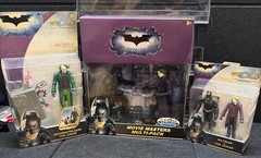 The Dark Knight Movie Masters Batman vs The Joker Toys-R-Us Exclusive