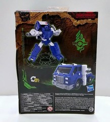 Transformers Kingdom Autobot Pipes War for Cybertron Trilogy Deluxe Figure Toys