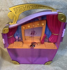 Animal Jam Storage Case / 2016 Jazwares, LLC – Wildworks