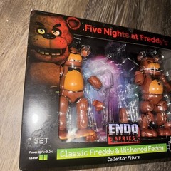 Five Nights at Freddys Endo Series Classic / Withered Freddy Jazwares INCOMPLETE