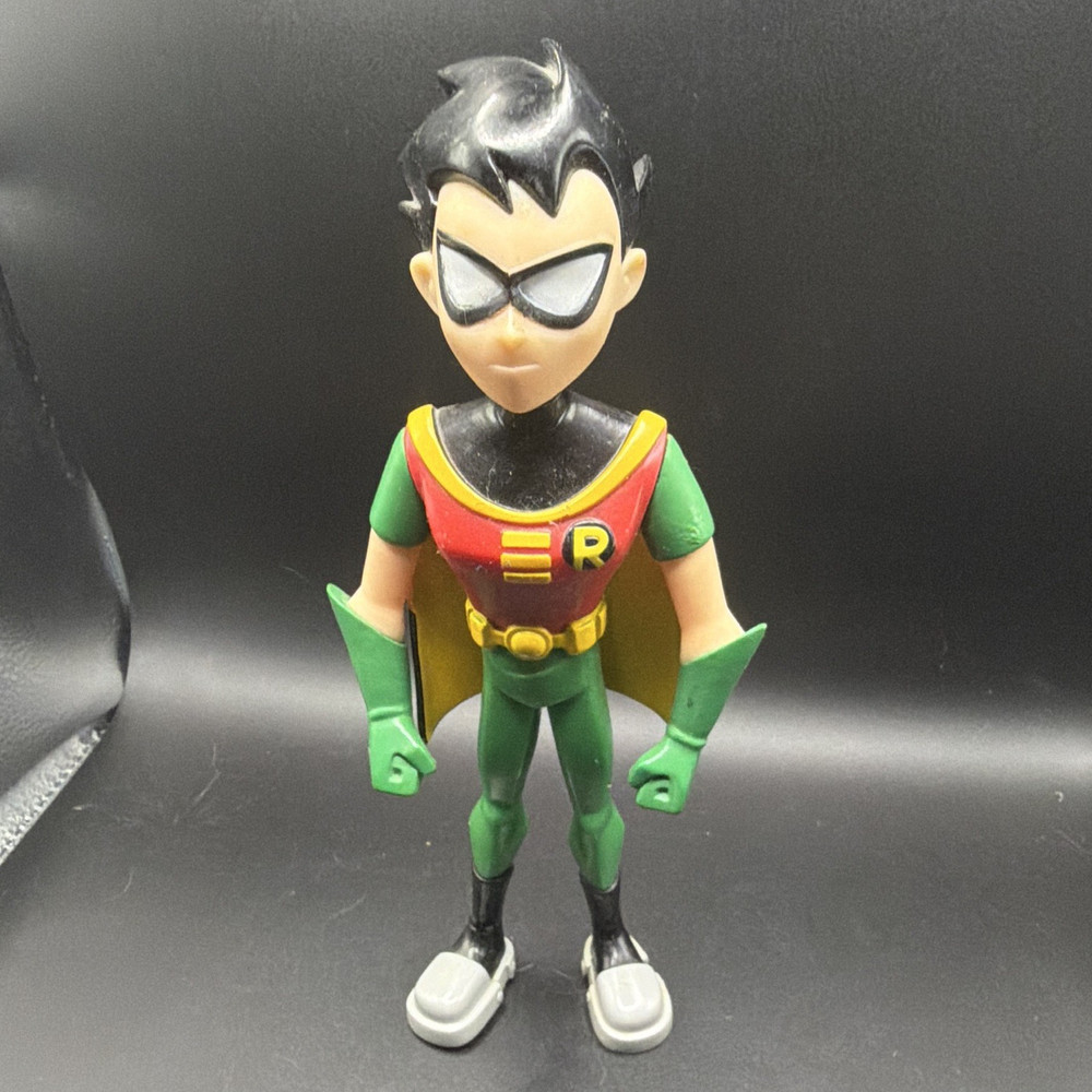 Batman Robin Action Figure Toy Plastic Green Red Yellow Black Cape