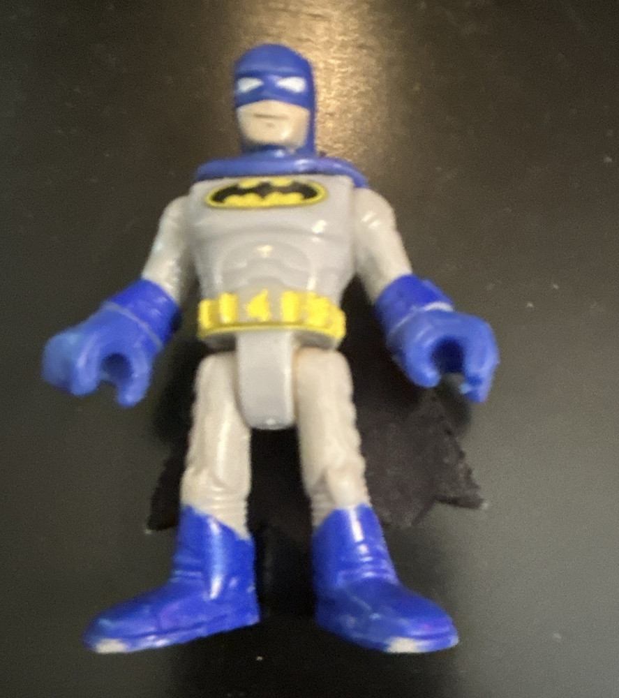 Batman Action Figure Gray Blue Black Yellow Plastic w/ Cloth Cape Fabric