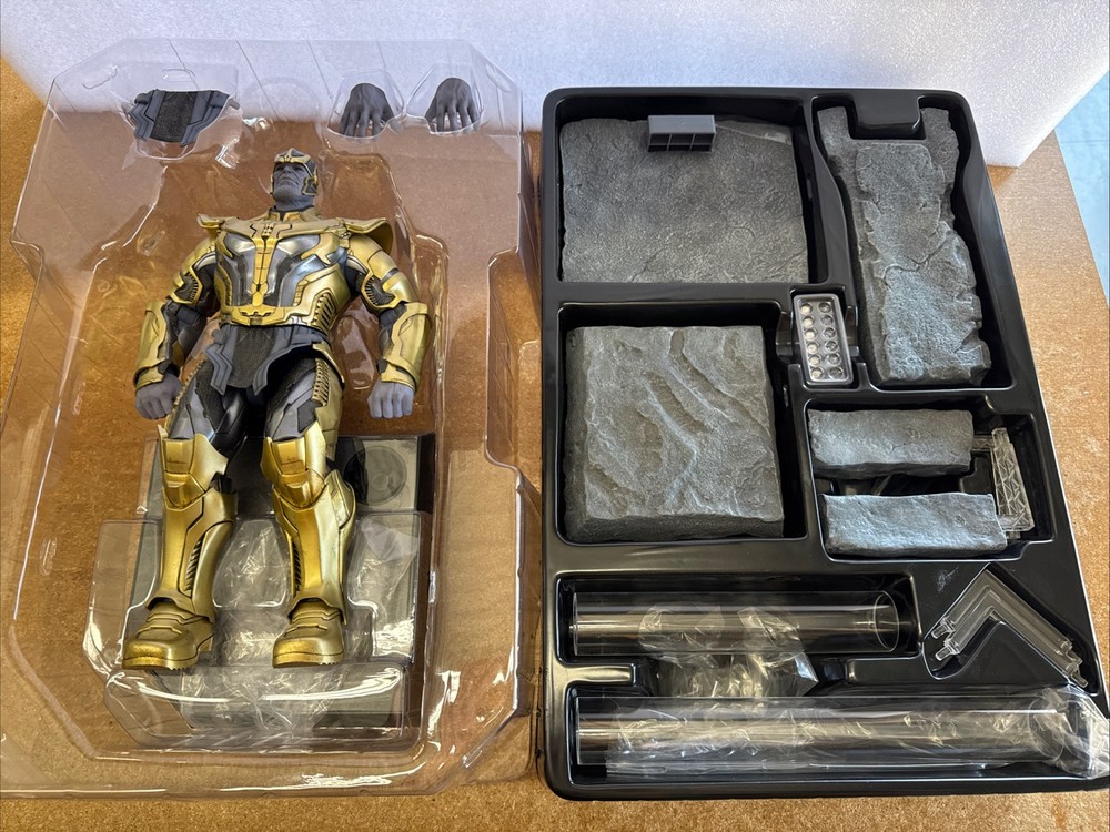 Open Box Hot Toys 1/6 Scale Marvel Guardians of the Galaxy Thanos MMS280 (2015)